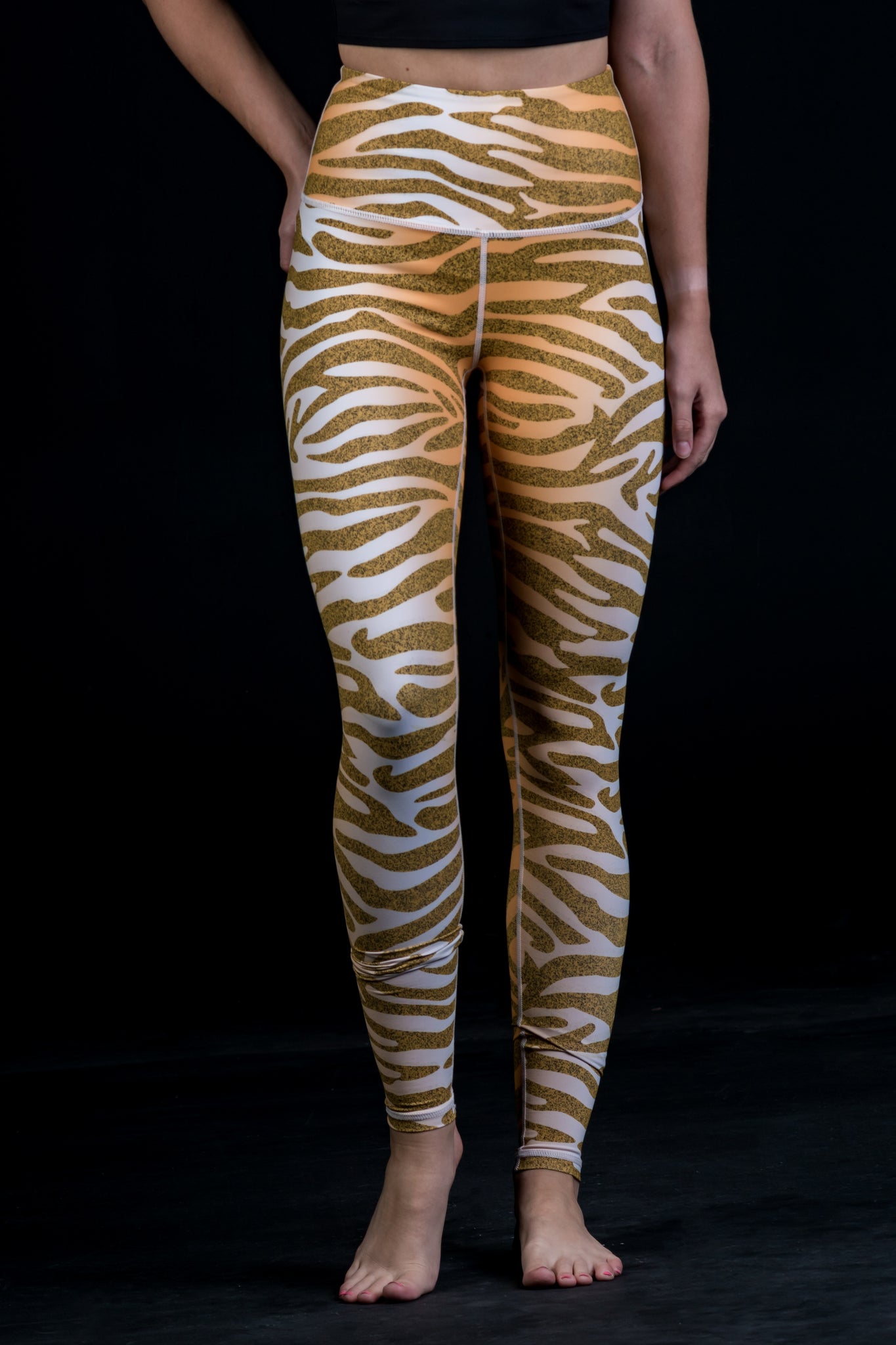 Zohra Animal Print High Waist Tiger Leggings For Women Sexy Splicing Design,  Fashionable And Slim Fit Fitness Pants From Mu04, $11.4